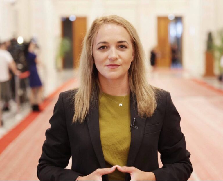 Senator Cynthia Păun (USR)